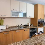 T1 Em Com Piscina E Garagem A 10 Min Da