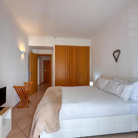 Com Piscina E Garagem - Summer House Ii Apartment