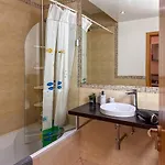 Portimao: Sol, E Lazer Com Garagem Apartment *